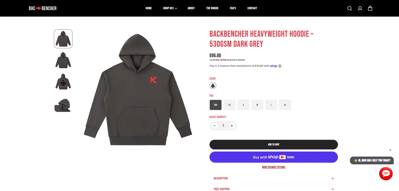 A Fynvro assistant running on the Backbencher shop, answering a question about sizing